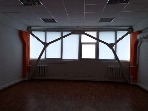 комерційна за адресою Польова вул., 24