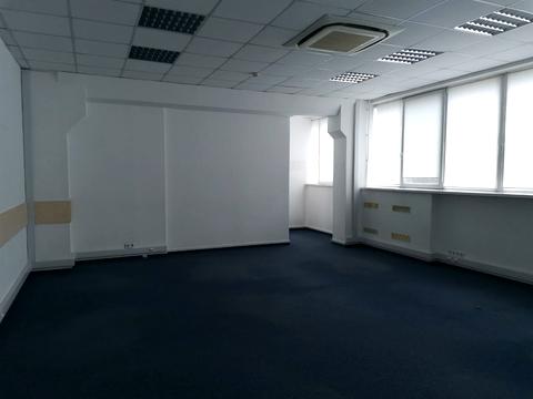 комерційна за адресою Польова вул., 24