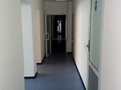 комерційна за адресою Польова вул., 24