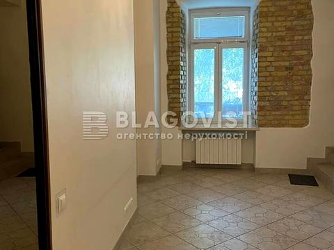 комерційна за адресою Крутий узвіз, 5