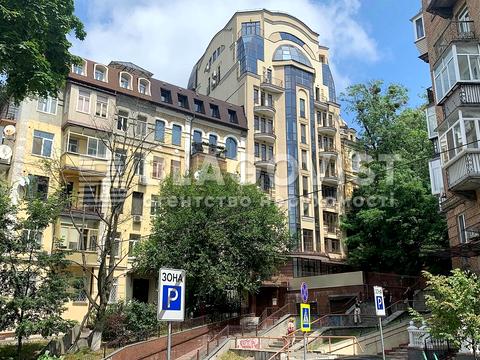 комерційна за адресою Крутий узвіз, 5