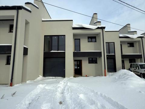 будинок за адресою Петра Сагайдачного вул.