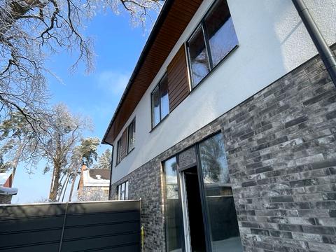 будинок за адресою Академіка Ромоданова вул. (Льва Толстого)