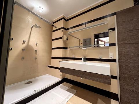 квартира по адресу Ивана Франка ул., 23а