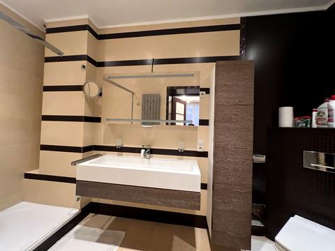 квартира по адресу Ивана Франка ул., 23а