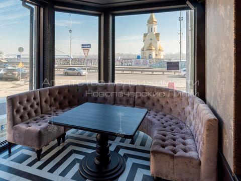 комерційна за адресою Набережно-Хрещатицька вул., 17/18