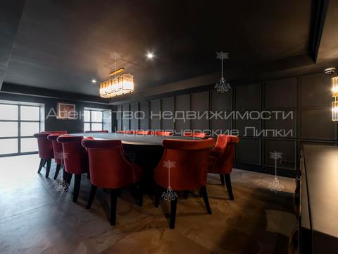 комерційна за адресою Набережно-Хрещатицька вул., 17/18