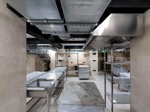 комерційна за адресою Набережно-Хрещатицька вул., 17/18