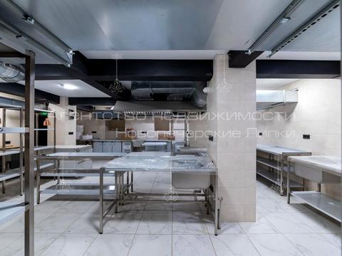 комерційна за адресою Набережно-Хрещатицька вул., 17/18