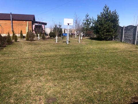 будинок за адресою Незламності вул. (Комарова), 30