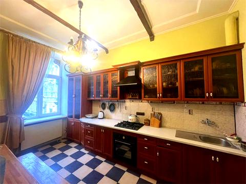 квартира за адресою Львів, Пекарська вул., 36