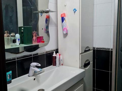 комерційна за адресою Новопрорізна вул., 2