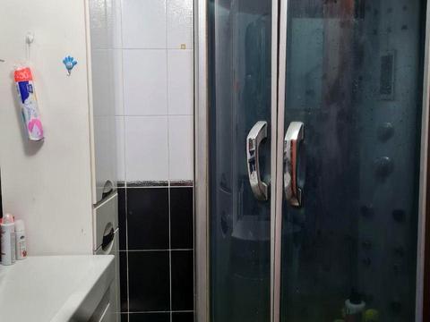 комерційна за адресою Новопрорізна вул., 2