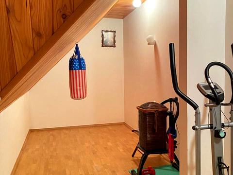 дом по адресу Окружна