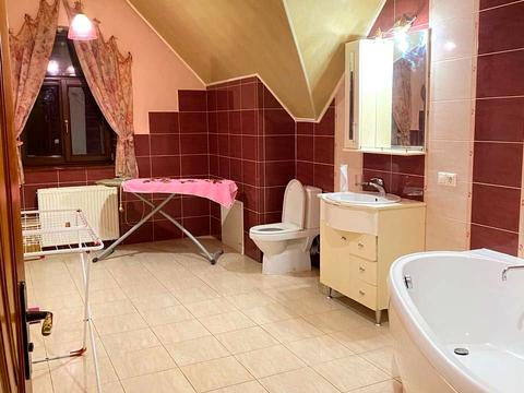 дом по адресу Окружна