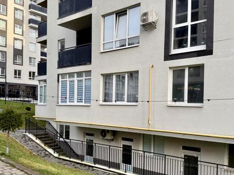 комерційна за адресою Трускавецька вул., 137