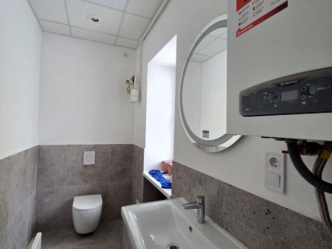 комерційна за адресою Івано-Франківськ, Василя Стуса вул., 28к4