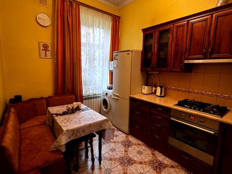 квартира за адресою Союзу Українок вул. (), 8