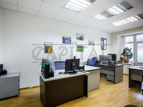 комерційна за адресою Саксаганського вул., 42