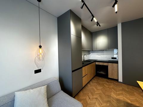 квартира за адресою Причальна вул., 12