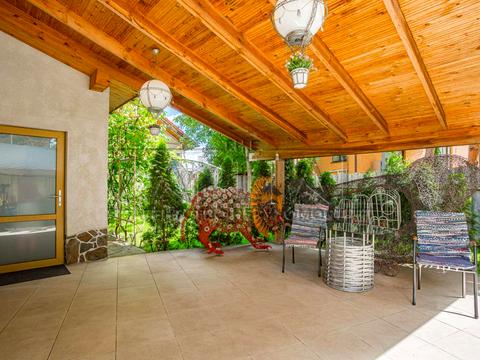 будинок за адресою 11-та лінія вул.