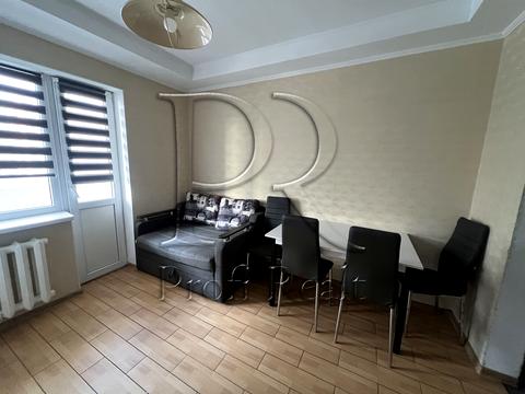 квартира за адресою Лариси Руденко вул., 21