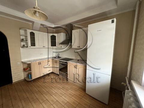 квартира за адресою Лариси Руденко вул., 21