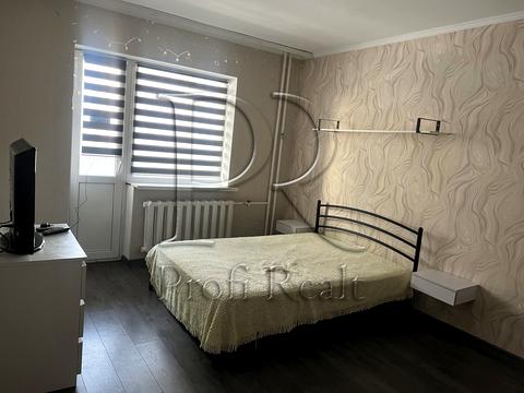 квартира за адресою Лариси Руденко вул., 21