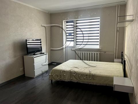 квартира за адресою Лариси Руденко вул., 21