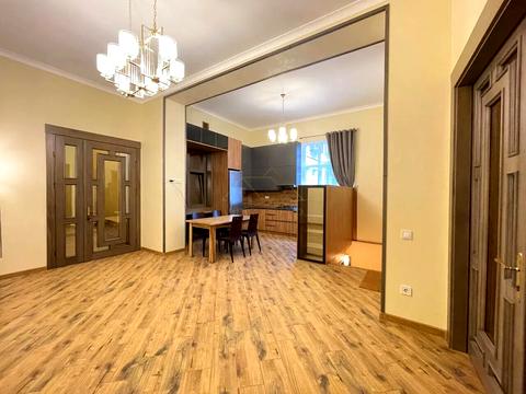 квартира за адресою Євгена Озаркевича вул., 20