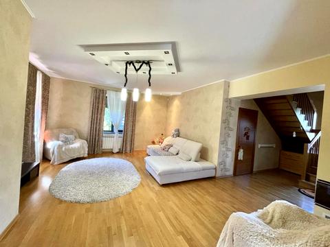 будинок за адресою солідарності