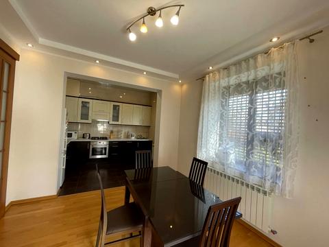 будинок за адресою солідарності