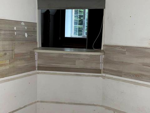 комерційна за адресою Придорожна вул., 1К3