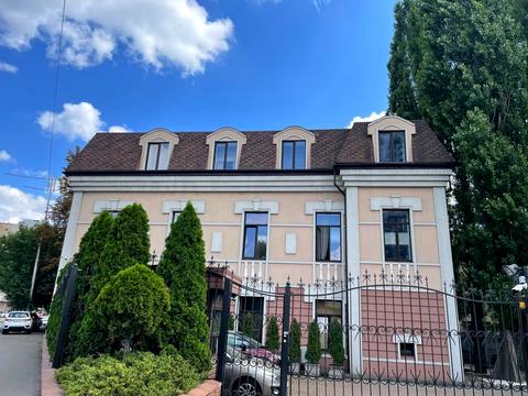 комерційна за адресою Жилянська вул., 97