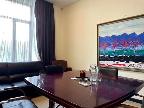 комерційна за адресою Жилянська вул., 97