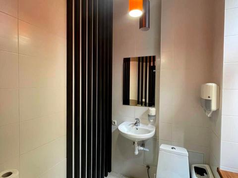 комерційна за адресою Жилянська вул., 97