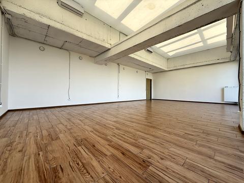 комерційна за адресою Львів, Під Дубом вул. (Космонавтів), 26