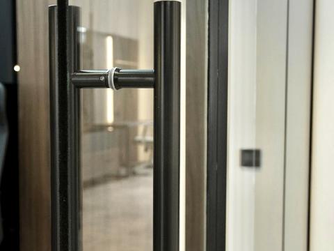 коммерческая по адресу Князей Острожских ул. (Московська), 46/2