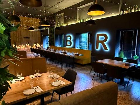 комерційна за адресою Миру просп., 59