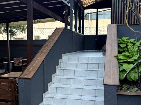 комерційна за адресою Миру просп., 59