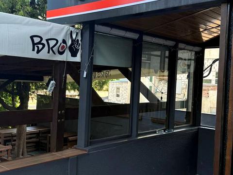 комерційна за адресою Миру просп., 59