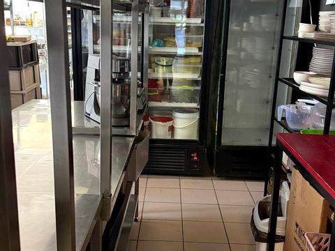 комерційна за адресою Миру просп., 59