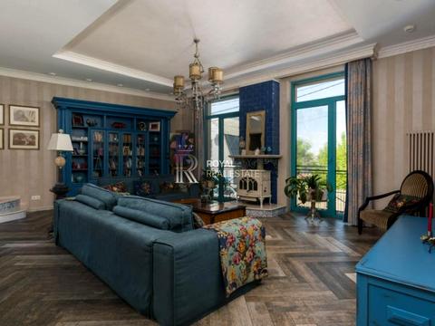 будинок за адресою Локомотивна вул., 42