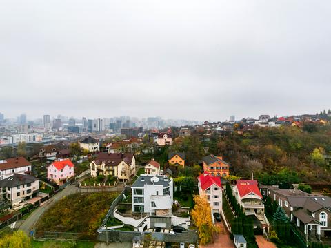 комерційна за адресою Мокра вул. (Кудряшова), 3