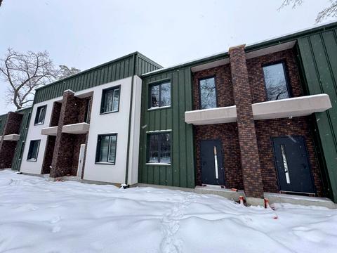 дом по адресу Варшавская ул.