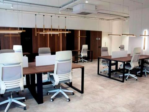 комерційна за адресою Князів Острозьких вул. (Московська), 46/2