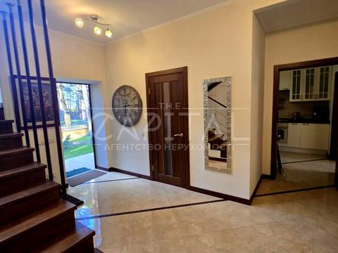 будинок за адресою Набережна вул.