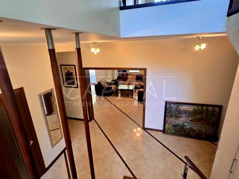 будинок за адресою Набережна вул.