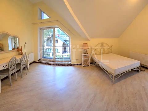 будинок за адресою Набережна вул.