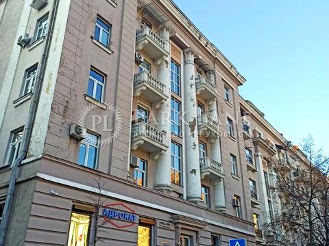 комерційна за адресою Панаса Мирного вул., 1